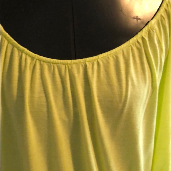 ❤️ 2 Items for $10. Old Navy Shirt/Top Size Large Lime Green - Picture 3 of 5